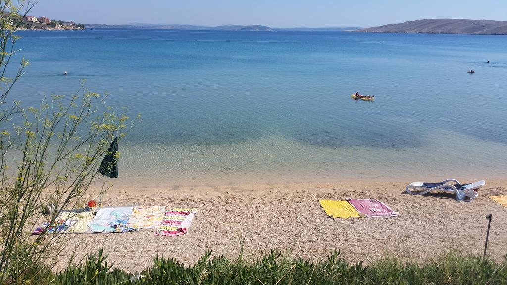 Pag Vlašići Buitenkant foto